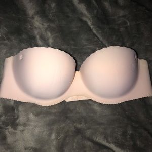 Victoria’s Secret Secret Embrace Strapless 34B